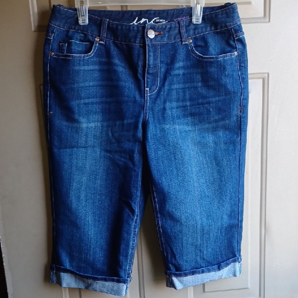 INC International Concepts Women's Blue Denim capri NEVER WORN